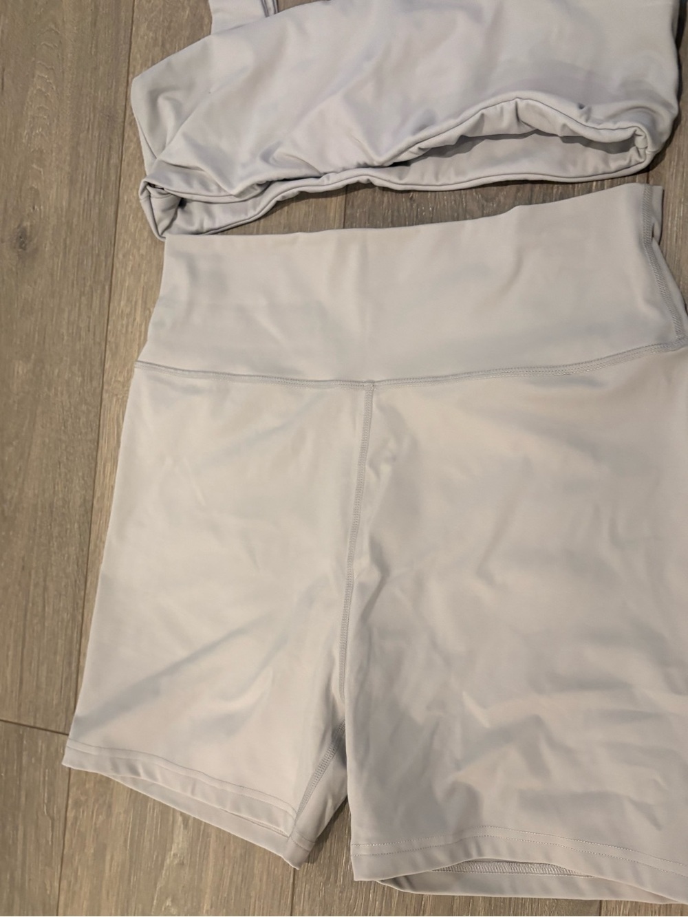 Daily Drills SET Sports Bra and Biker Shorts Gray Size L/XL - Picture 5 of 5